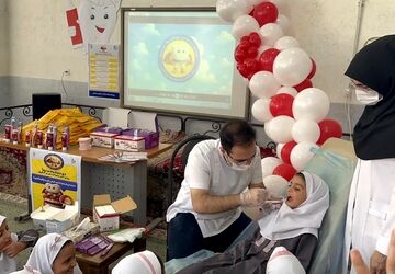 افتتاحیه طرح پویش سلامت دهان و دندان در دبستان حاج قنبر فاضلی میبد 