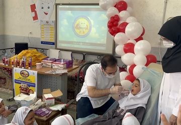 افتتاحیه طرح پویش سلامت دهان و دندان در دبستان حاج قنبر فاضلی میبد 