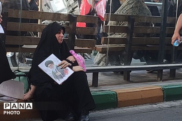  وداع با رهبر شهید در جوار بارگاه رضوی