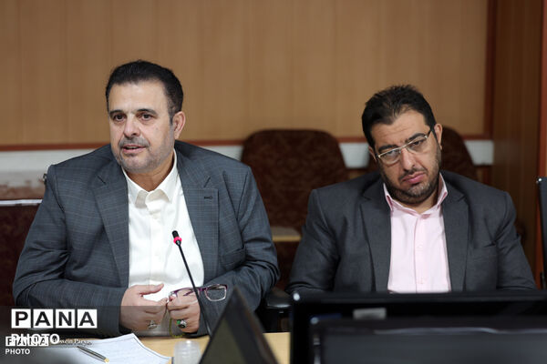 جلسه هماهنگی و هم افزایی بین دبیرخانه کمیسیون تخصصی توسعه آموزش عمومی قرآن کشور و معاونت آموزش متوسطه
