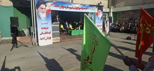 افتتاحیه المپیاد ورزشی درون مدرسه ای در دبیرستان سروش شاهد منطقه ۱۶