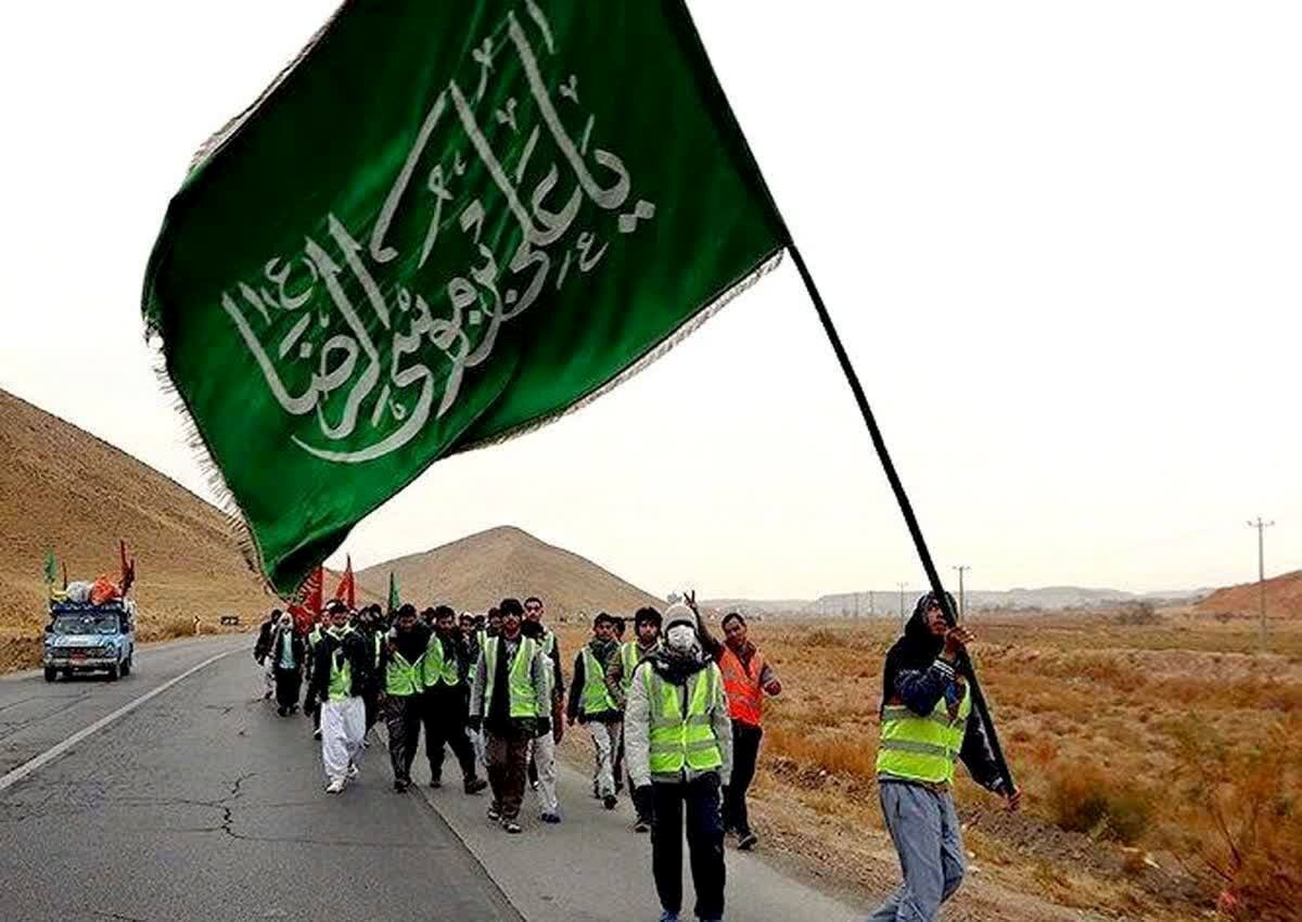 عبور ۶۵ گروه زائر پیاده از تربت جام به سوی مشهد 