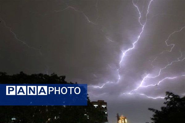 خدمت بی‌منت خادمان کوچک به زائران در حمیدیه 