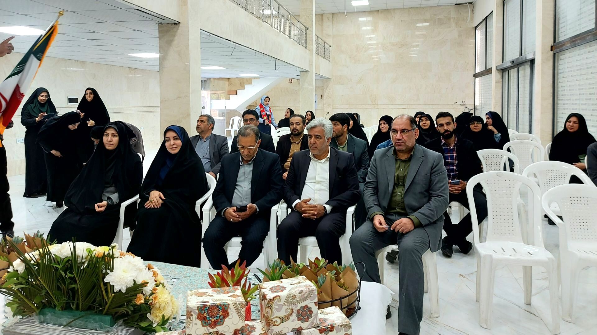 گرامیداشت هفته معلم در اداره آموزش و پرورش ناحیه۶ مشهد
