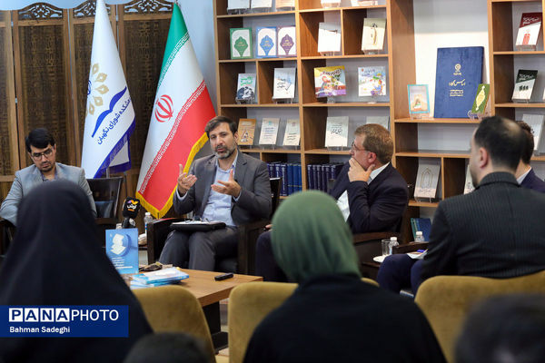 نشست علمی «بررسی الزامات و بایسته‌های تحلیل نظرات شورای نگهبان»