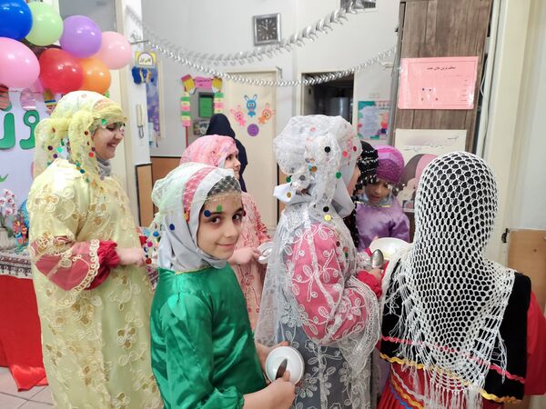 برگزاری جشن چهارشنبه سوری ایمن  در دبستان سارا شهرستان ملارد 