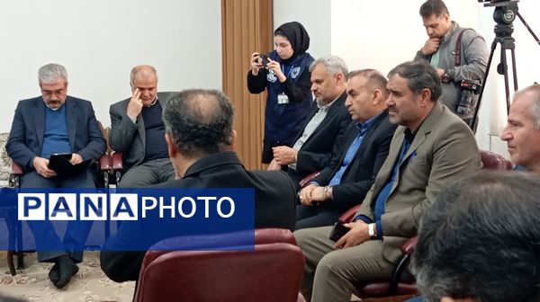 دیدار وزیر آموزش و پرورش با ولی فقیه استان چهارمحال‌وبختیاری 