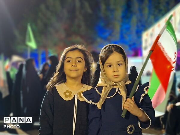 شکوفه‌های انقلاب در رشتخوار؛ حضور پرشور شبانه و پایداری پای آرمان‌ها