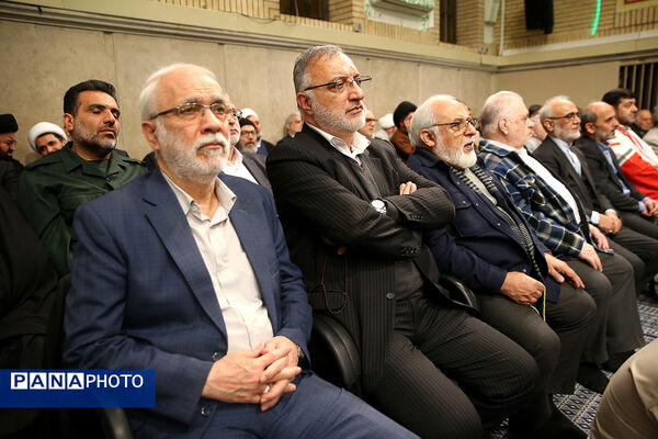 دیدار اقشار مردم با رهبر انقلاب به مناسبت چهل‌وهفتمین سالگرد پیروزی انقلاب اسلامی