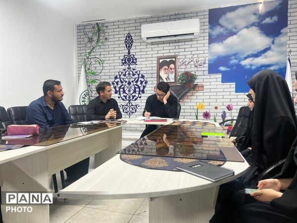 هم اندیشی معاون پرورشی و شورای دانش‌آموزی شهرستان ملارد