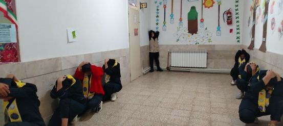 بیست و هفتمین مانور زلزله سراسری در دبیرستان شهید مجید دهنوی نیشابور 