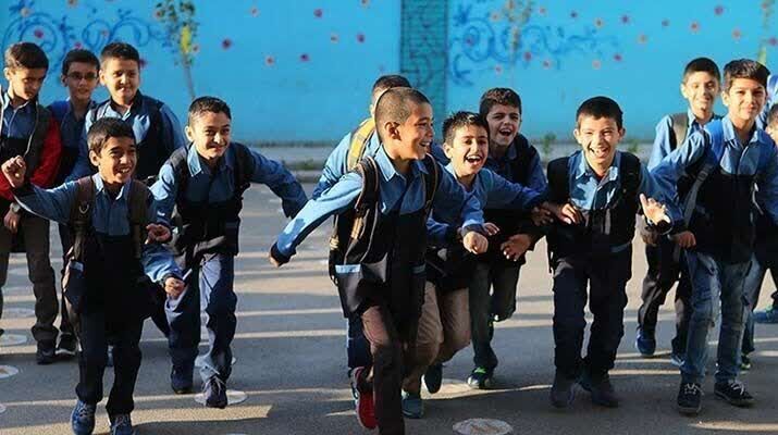 قهرمان‌های شهر ما از همین مدرسه‌ها شروع کردند