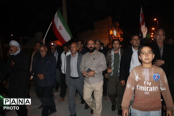 راهپیمایی باشکوه شبانگاهی در کوهنانی و اعلام حمایت مردم از رهبر انقلاب اسلامی  