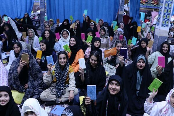  اعتکاف دانش‌آموزی در فضایی معنوی و آرام در ملارد