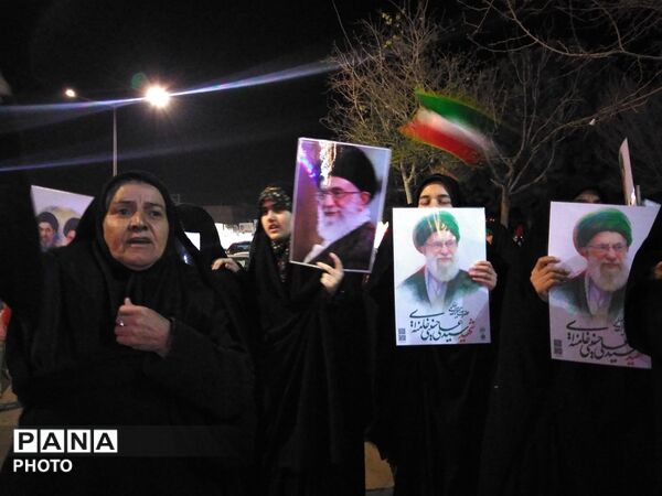 اتحاد و یکپارچگی مردم شهرستان نیشابور در اجتماعات شبانه