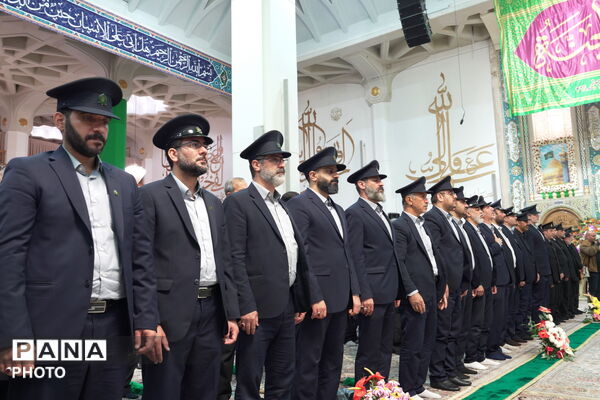 آیین خطبه خوانی خادمان حرم حضرت معصومه(س) در روز دختر