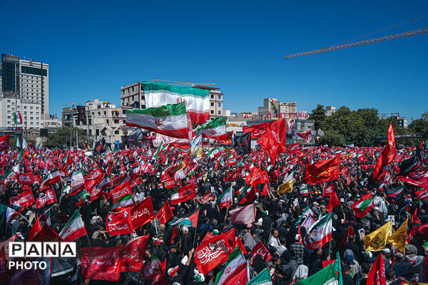 تشییع پیکر رهبر شهید انقلاب در مشهد مقدس-۴
