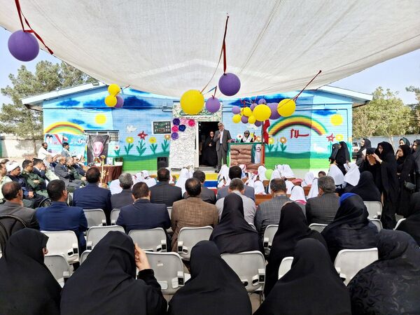 نواخته شدن زنگ مهر در مدارس شهرستان خلیل‌آباد 