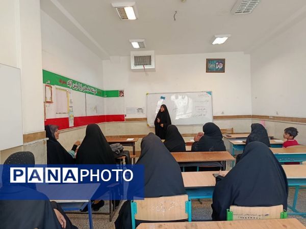 فعالیت جهادی دانشجومعلمان قم در روستای مومن آباد