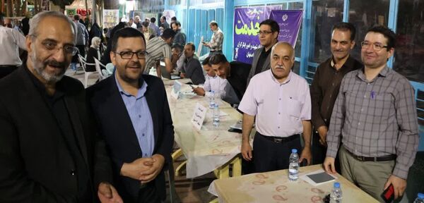 برپایی موکب خدمت در گلستان شهدای اصفهان با حضور فرماندار اصفهان 