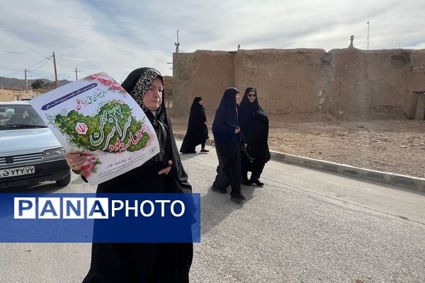 حماسه حضور مردم شهر سورمق در راهپیمایی ۲۲ بهمن