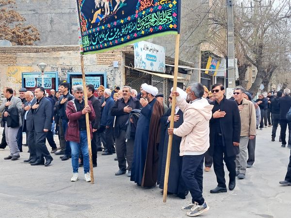 مراسم دسته روی و سینه زنی مردم آشخانه به مناسبت شهادت امام علی (ع)