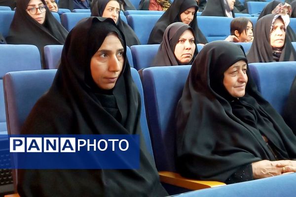  همایش بانوان مقاومت در قرچک