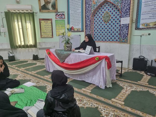 گرامیداشت هفته قرآن ، عترت و نماز در خلیل آباد 