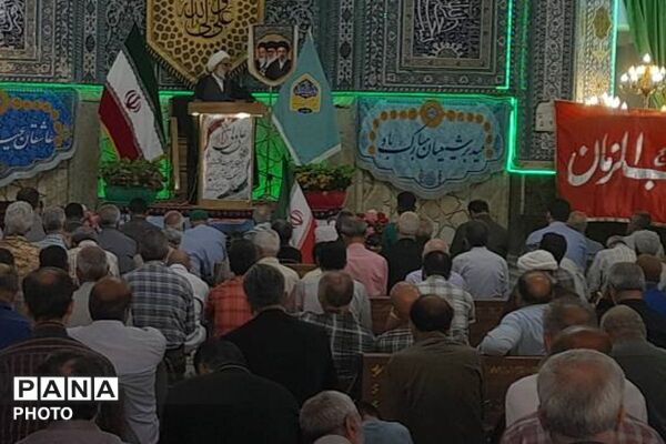 مصلی شهر میزبان اجتماع پرشور نمازگزاران شهرستان ورامین