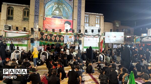 نوای «احلی من العسل» مقابل مسجد جامع حاجی‌آباد