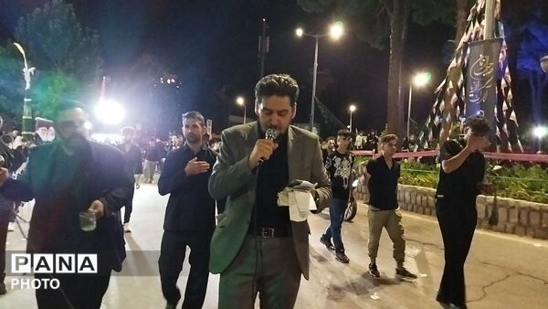 گذری بر فعالیت هیئت متحده مسجد پنج تن باغنو در شب عاشورا 