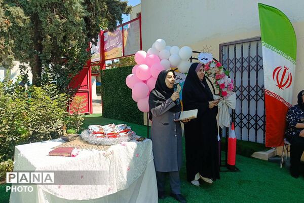  جشن شکوفه‌ها در مجتمع آموزشی سمأ دخترانه شهرری