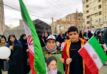 راهپیمایی چهل‌وهفتمین سالگرد پیروزی انقلاب اسلامی در کمالشهر 