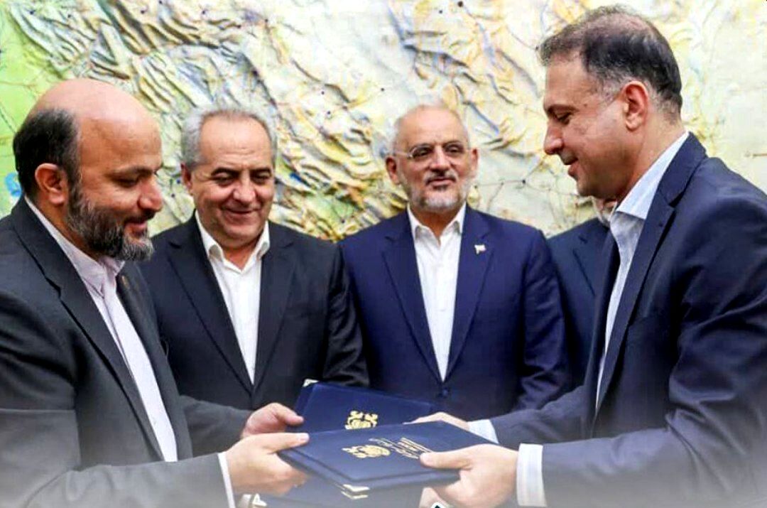 امضای توافق‌نامه سه‌جانبه برای احداث ۲۱۵ میلیارد تومان مدرسه در آذربایجان شرقی