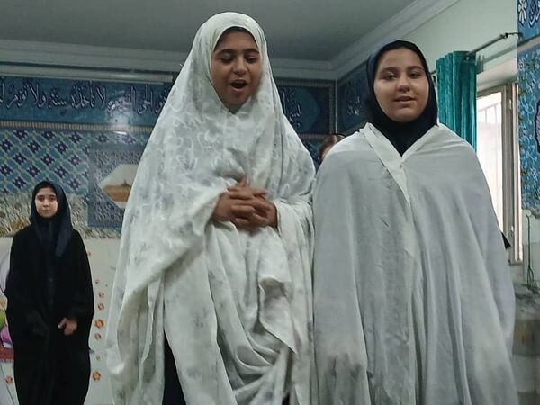 «ماها»؛ هفته‌ای برای جان گرفتن هنر روی صحنه مدرسه