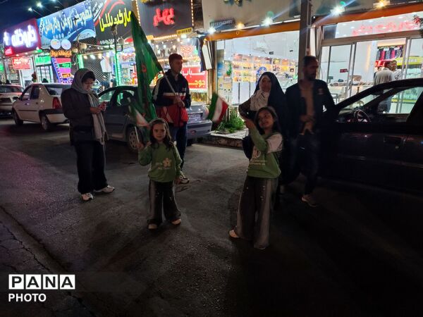 قاب پانا میزبان اجتماع پرشور مردمان ولایت مدار نیشابور در بلوار فضل