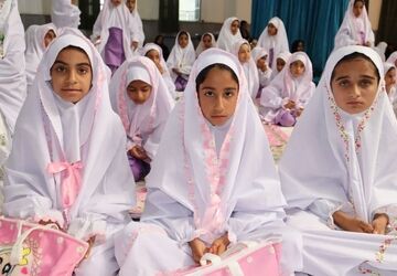 روایت یک روز آسمانی جشن تکلیف ۱۶۰۰ دانش‌آموز دختر