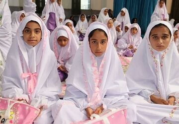 روایت یک روز آسمانی جشن تکلیف ۱۶۰۰ دانش‌آموز دختر