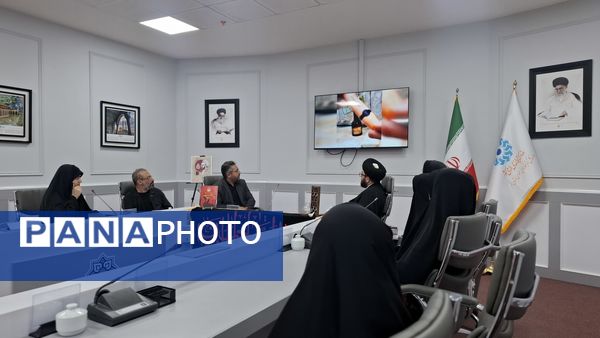 اختتامیه‌ دوره کتابخوانی «نجاح» در کتابخانه مرکزی استان قم