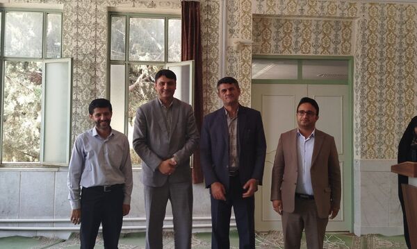 تجلیل از دانش‌آموز خبرنگاران پانا در لردگان