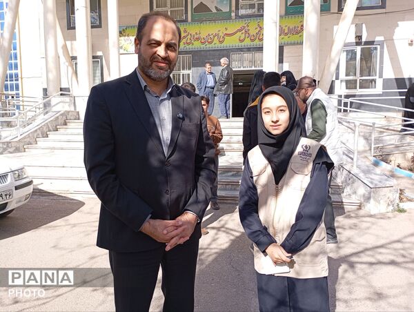 جلسه تشکلات دانش آموزی با نماینده مردم نیشابور در مجلس شورای اسلامی