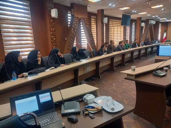 آموزش و تبیین اصول مهارت در ارتقای خودکارآمدی و تاب‌آوری دانش‌آموزان ناحیه دو