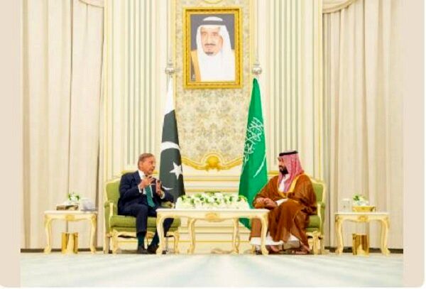 امضای توافقنامه مشترک دفاع راهبردی میان عربستان و پاکستان