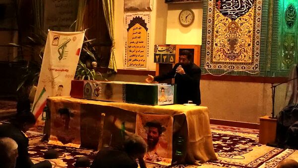 مراسم وداع با پیکر شهید جواد حسن زاده در مسجد امام علی(ع)