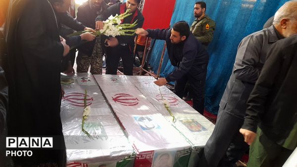 وداع باشکوه با سه قهرمان دلفانی 