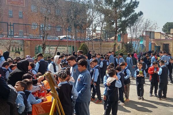 جشنواره «نوروز رنگارنگ» در دبستان شهید سلیمی جهرمی کهریزک