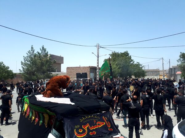 عاشورای حسینی در روستای بزنجرد 