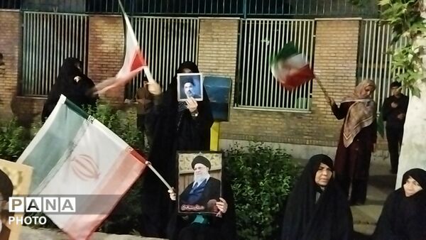 گذری بر میدان حافظ در   هشتاد و پنجمین شب از اجتماعات مردمی نیشابور
