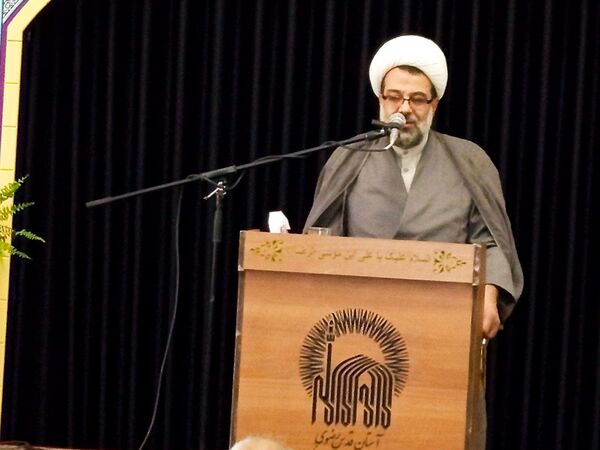 یک سال از نبود شهید جمهور میگذرد