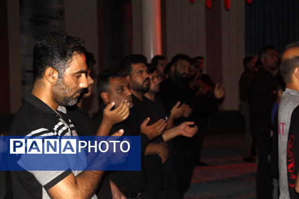 عزاداری مردم بندرعباس در تاسوعای حسینی